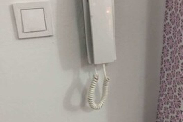 Room 10 of 11