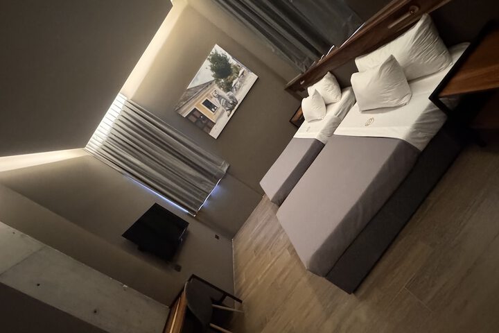 Room 7 of 23
