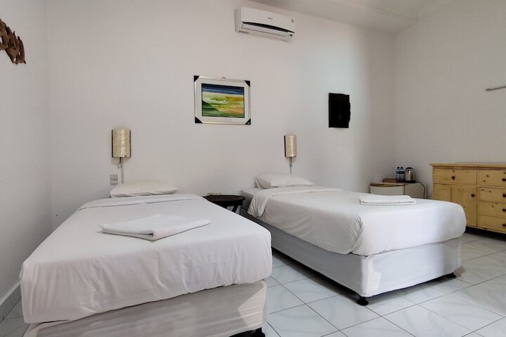 Room 11 of 43