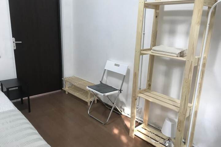 Room 38 of 46
