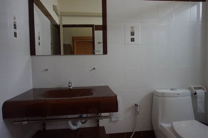 Room 21 of 23