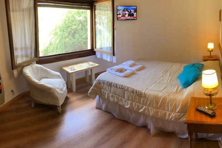 Room 12 of 28