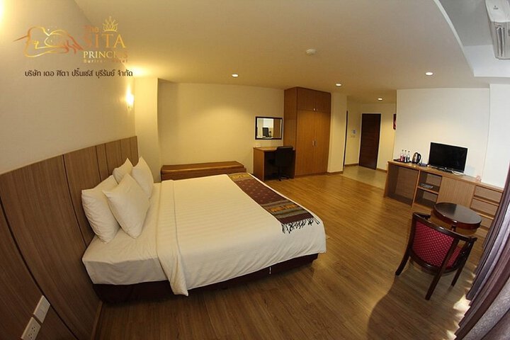 Room 15 of 37