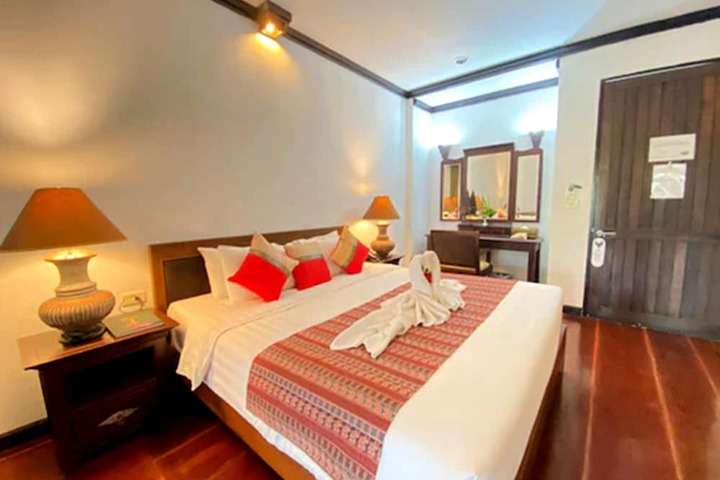 Room 13 of 67