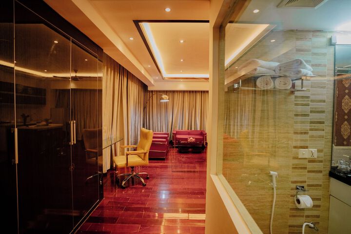 Room 7 of 49
