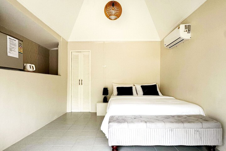 Room 28 of 152
