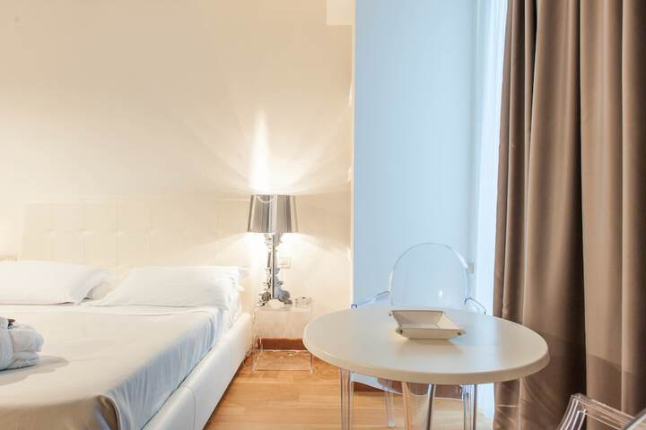 Room 16 of 158