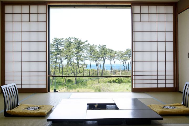 Room 5 of 23