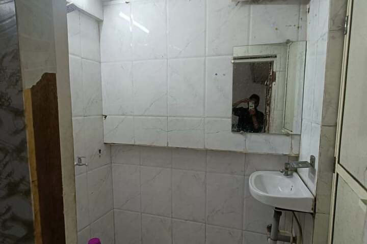 Room 16 of 23