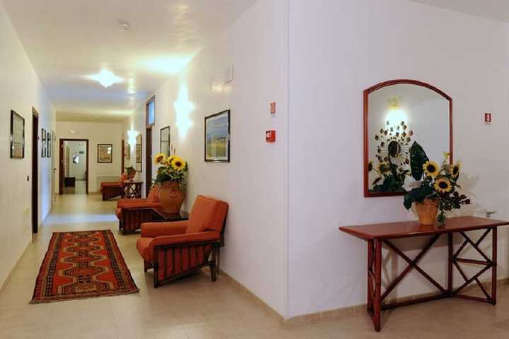 Hotel Interior 6 of 40