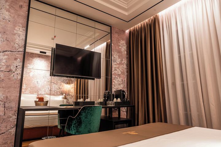 Room 36 of 82