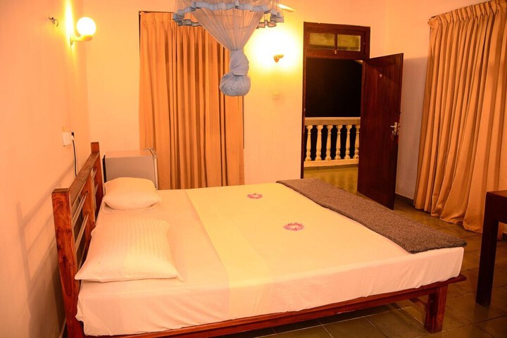 Room 21 of 58