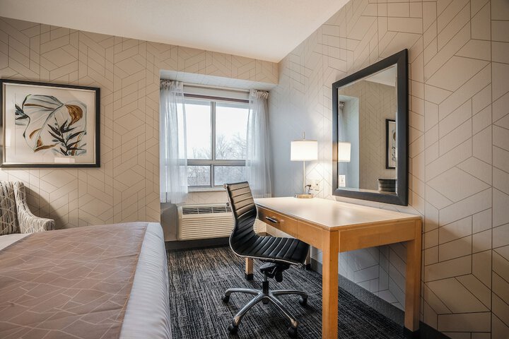 Room 26 of 84