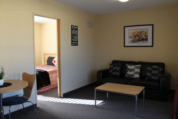 Room 33 of 51
