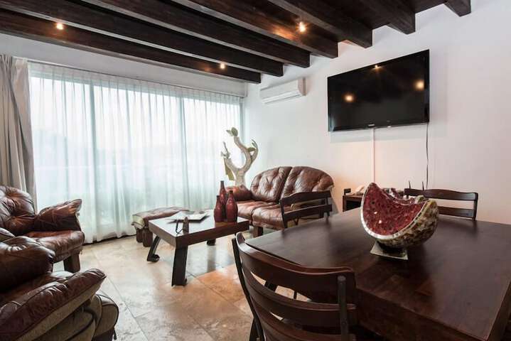 Room 42 of 75