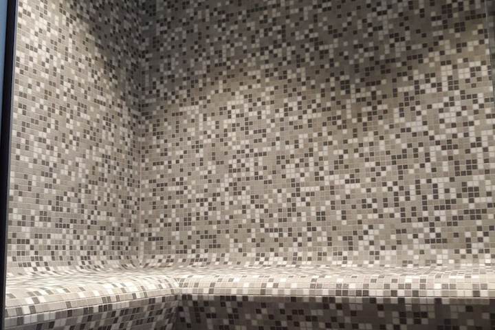 Room 27 of 60