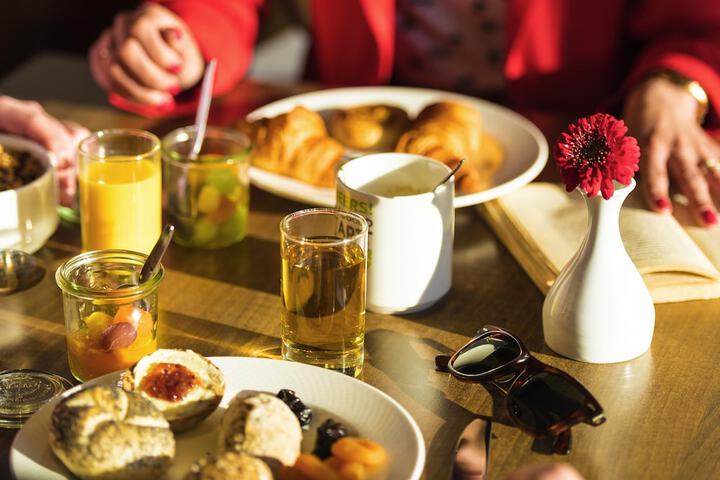 Breakfast area