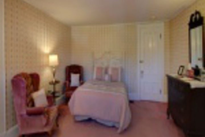 Room 385 of 408
