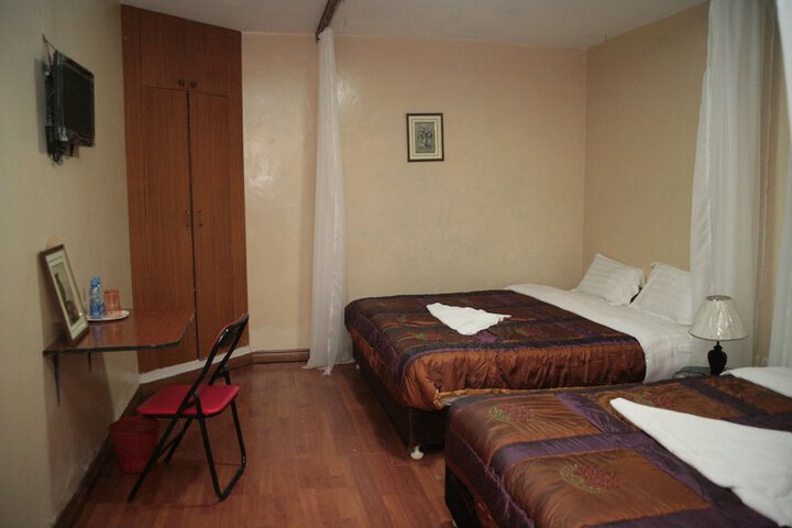 Room 6 of 23