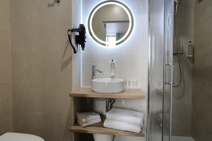 Bathroom Interior Photo
