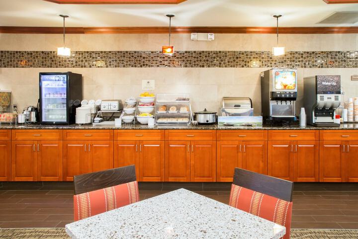 Breakfast area
