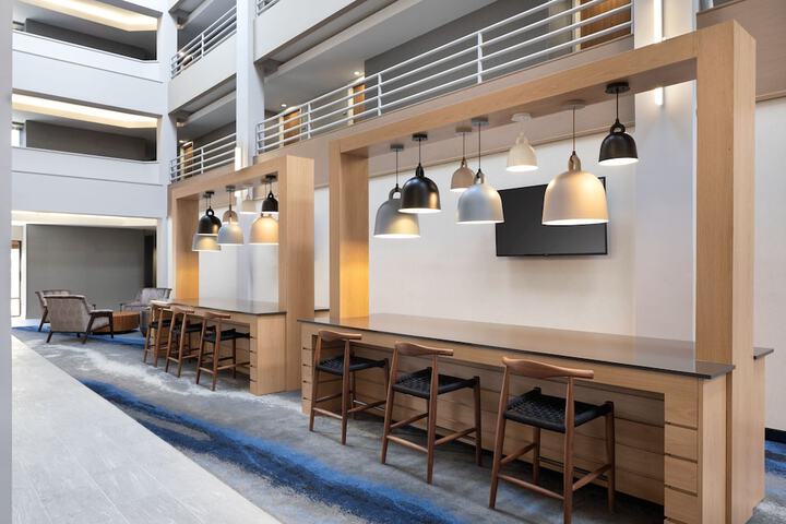 Lobby lounge