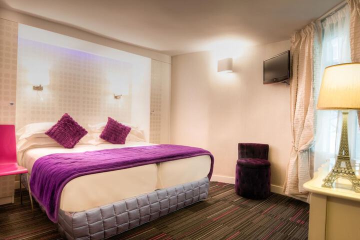 Room 14 of 34