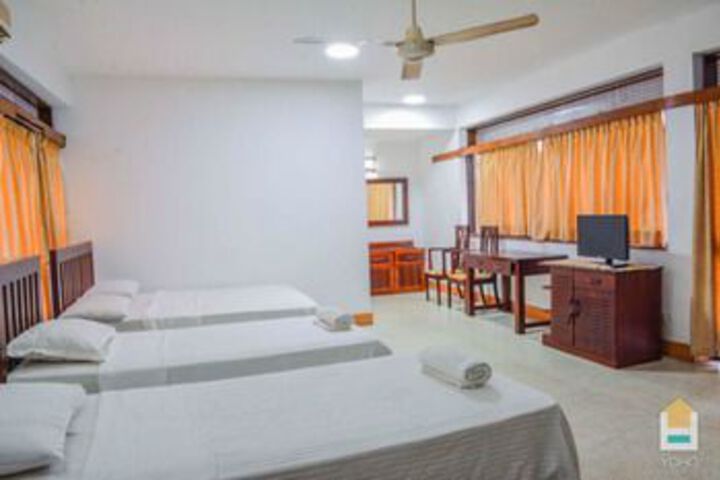 Room 12 of 26