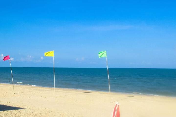 Beach 68 of 86