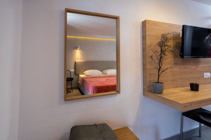 Room 28 of 55