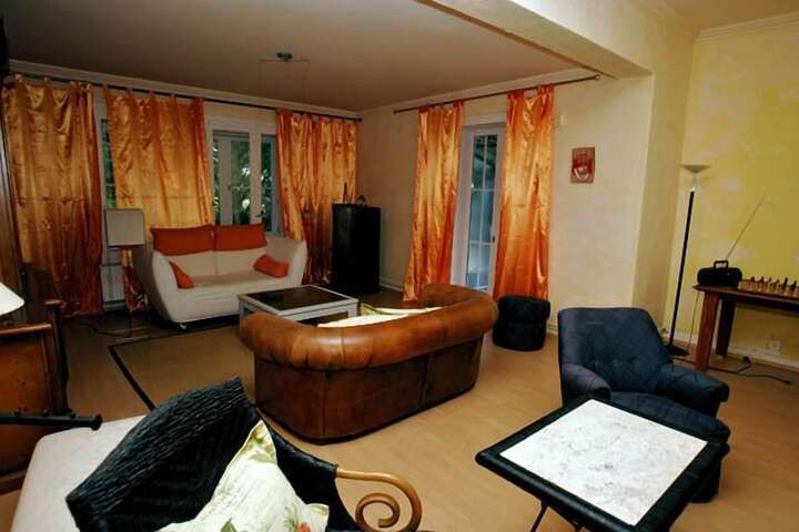 Room 13 of 25