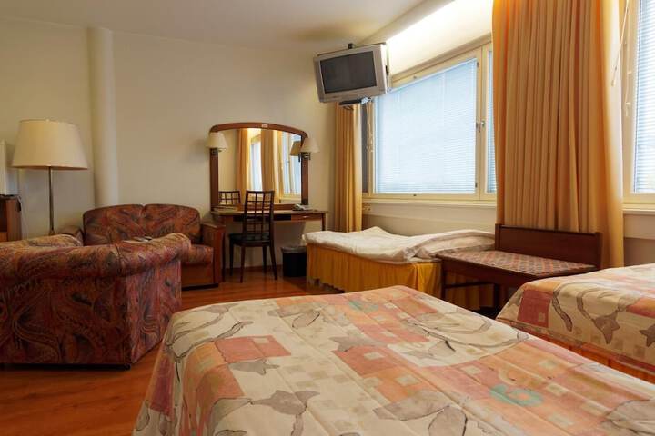 Room 14 of 29
