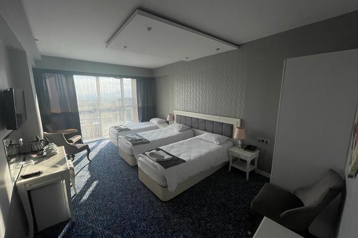Room 7 of 26