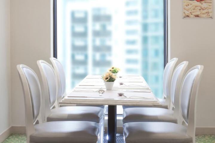 Dining Photos