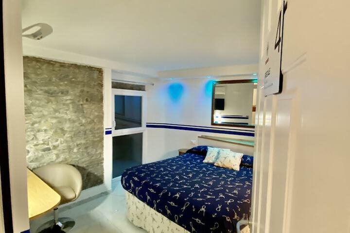 Room 7 of 190