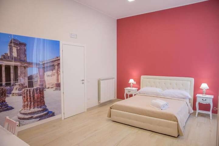 Room 26 of 73