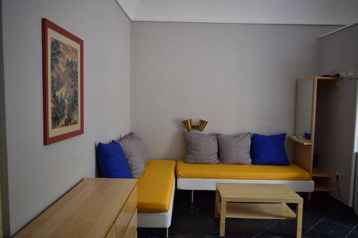 Room 15 of 21