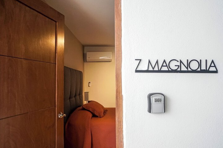 Room 2 of 48