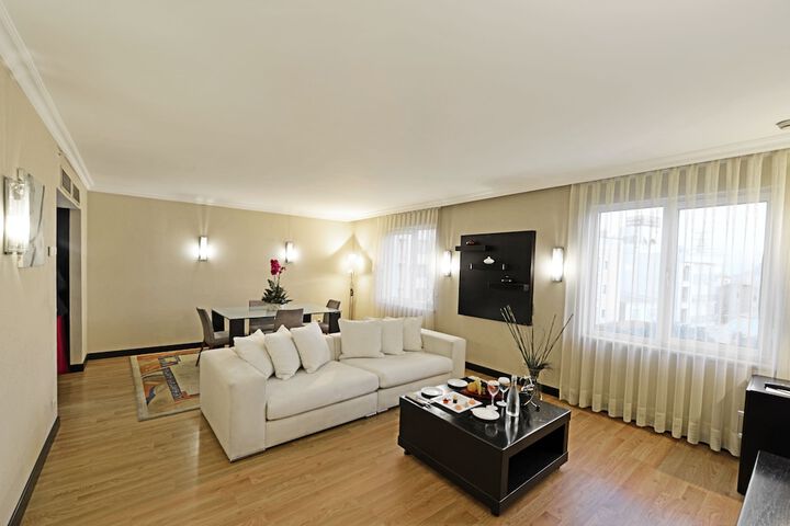 Room 41 of 84