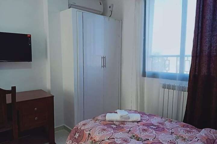 Room 12 of 20