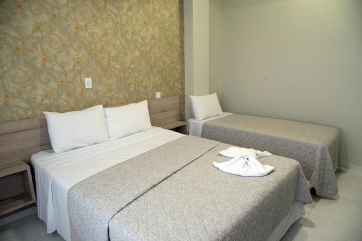 Room 35 of 82