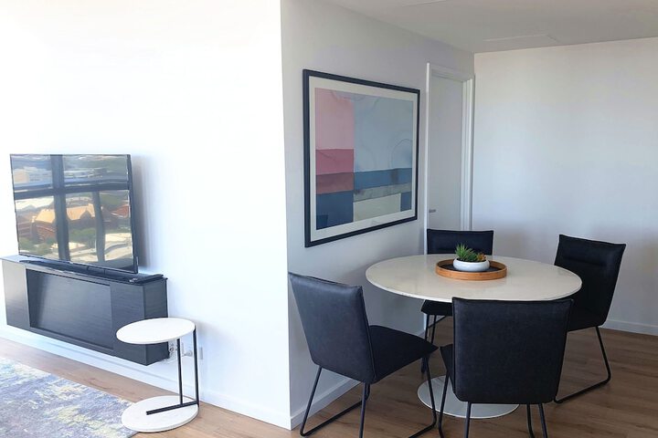 Room 3 of 79