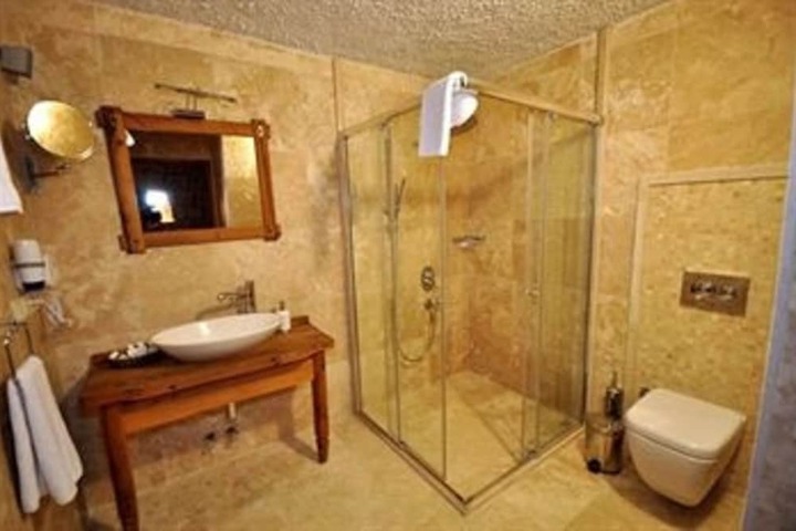 Clean Restrooms