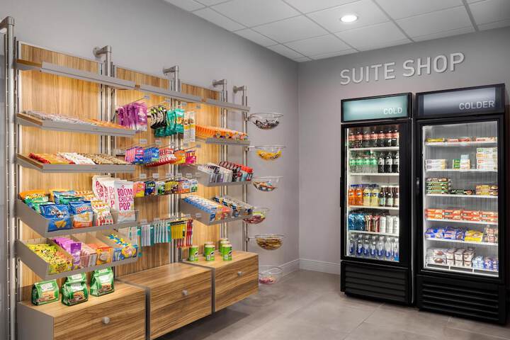 Snack bar