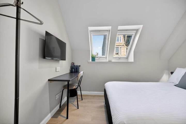 Room 20 of 38