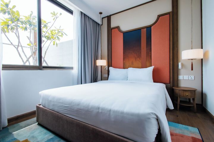 Room 44 of 80