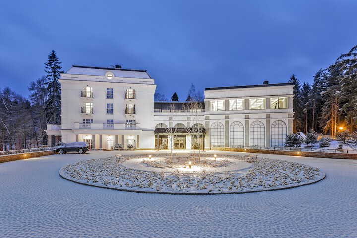 Exterior of Hotel SPA Dr Irena Eris Polanica Zdroj
