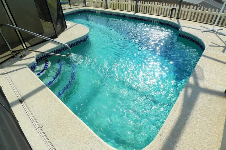 Pool 9 of 16