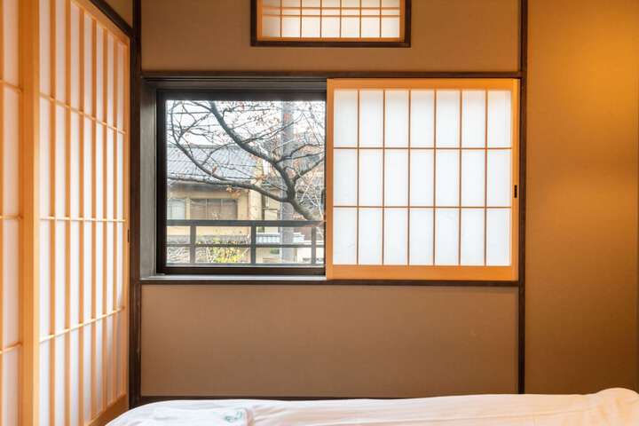 Room 6 of 31
