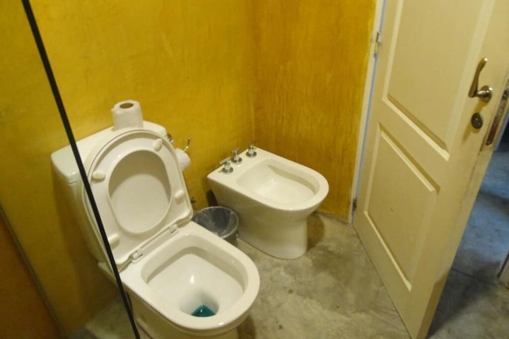 Room 12 of 16